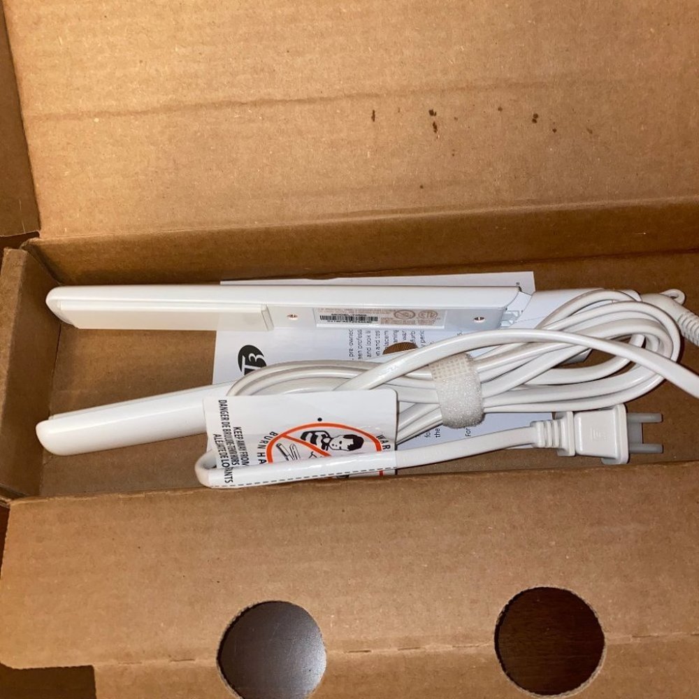 T3 SinglePass 1" Straightening & Styling Iron
